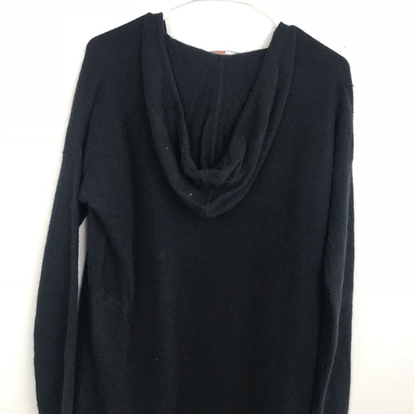 BcbgMaxazria Black Cashmere Oversized V Neck Tunic - Picture 7 of 7